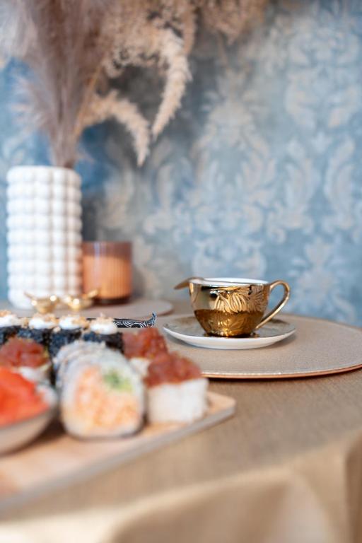 Gold Apartments Jacuzzi Room - 10