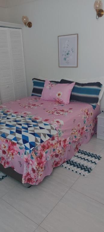 Postel nebo postele na pokoji v ubytování Pristine Stay Dominica