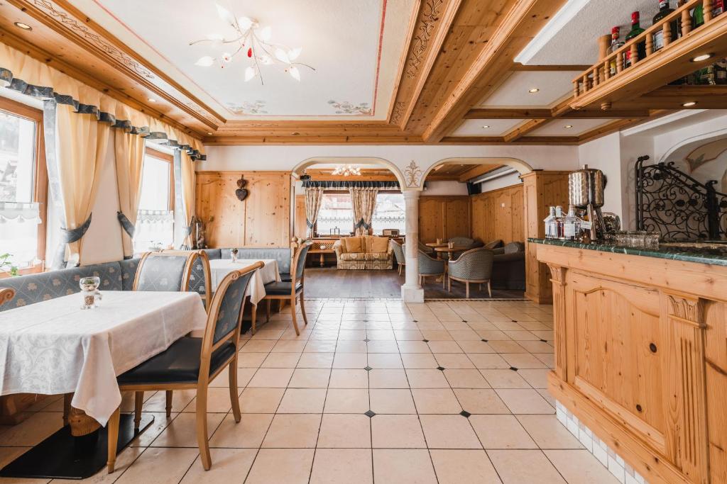 Restaurace v ubytování Hotel Arnika