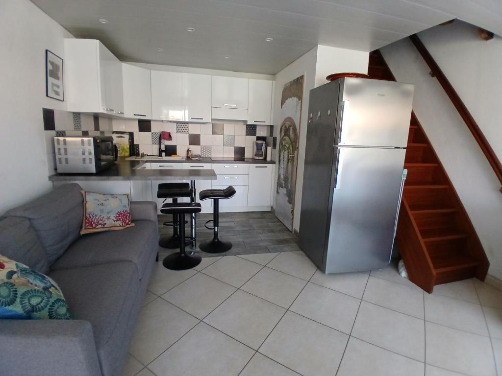 Kuchyň nebo kuchyňský kout v ubytování Maisonnette n 43" La Tortue "