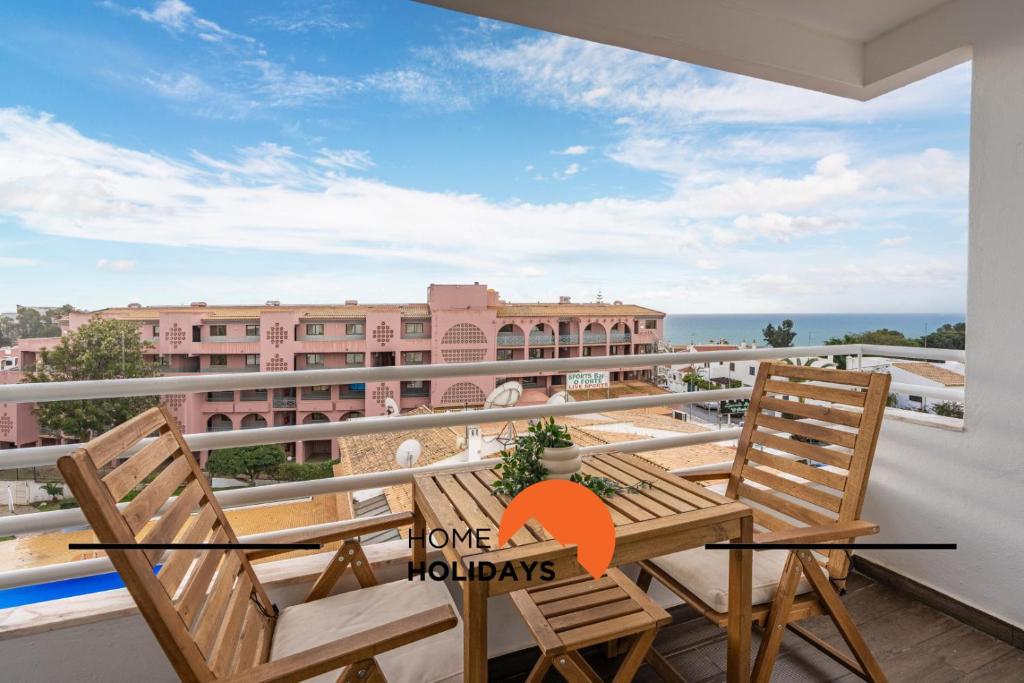 Μπαλκόνι ή βεράντα στο #249 Sapphire Shoreline Lodge by Home Holidays