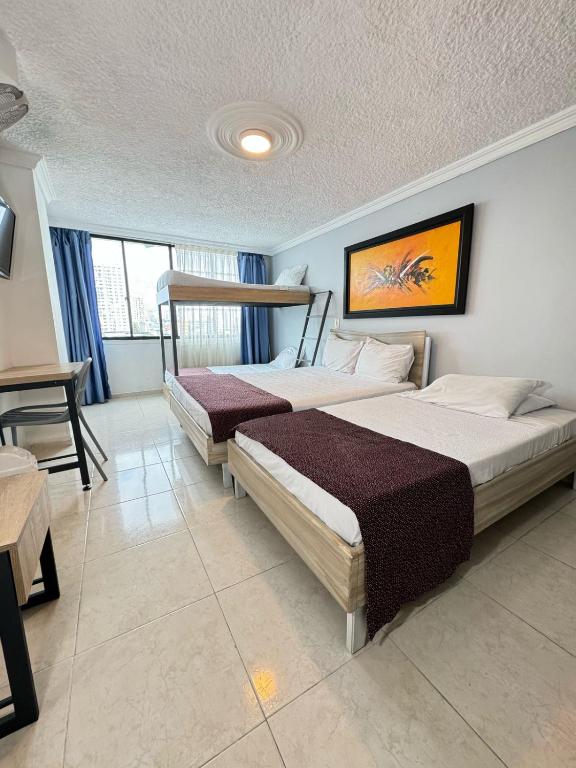 HOTEL PLAZUELA REAL - Chambre Triple Standarde