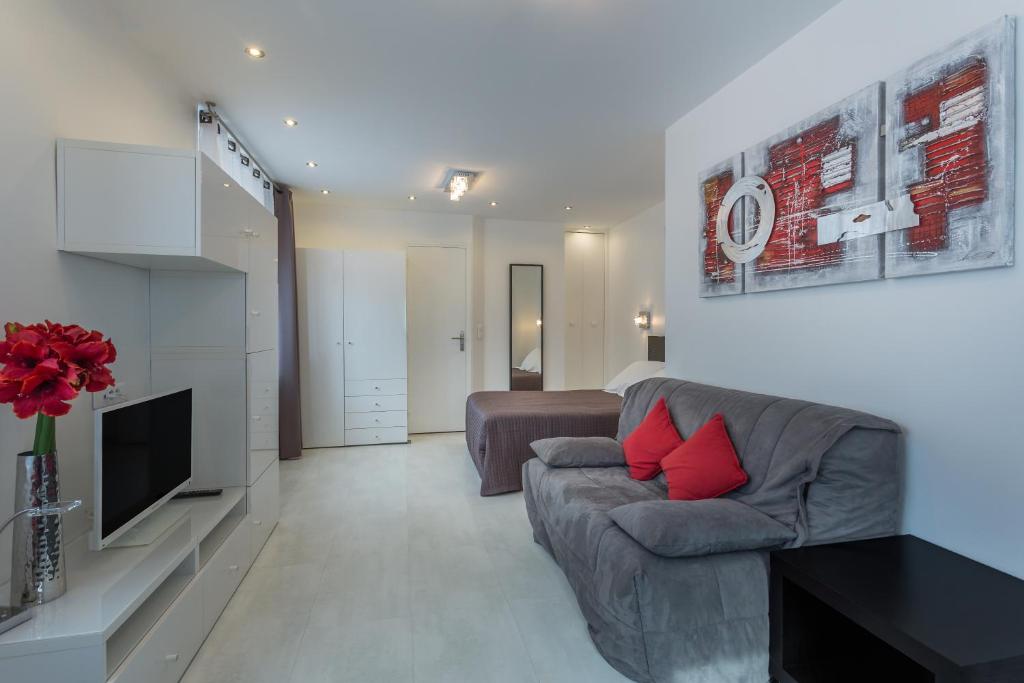 Hotel De L'Horloge - Resim 3