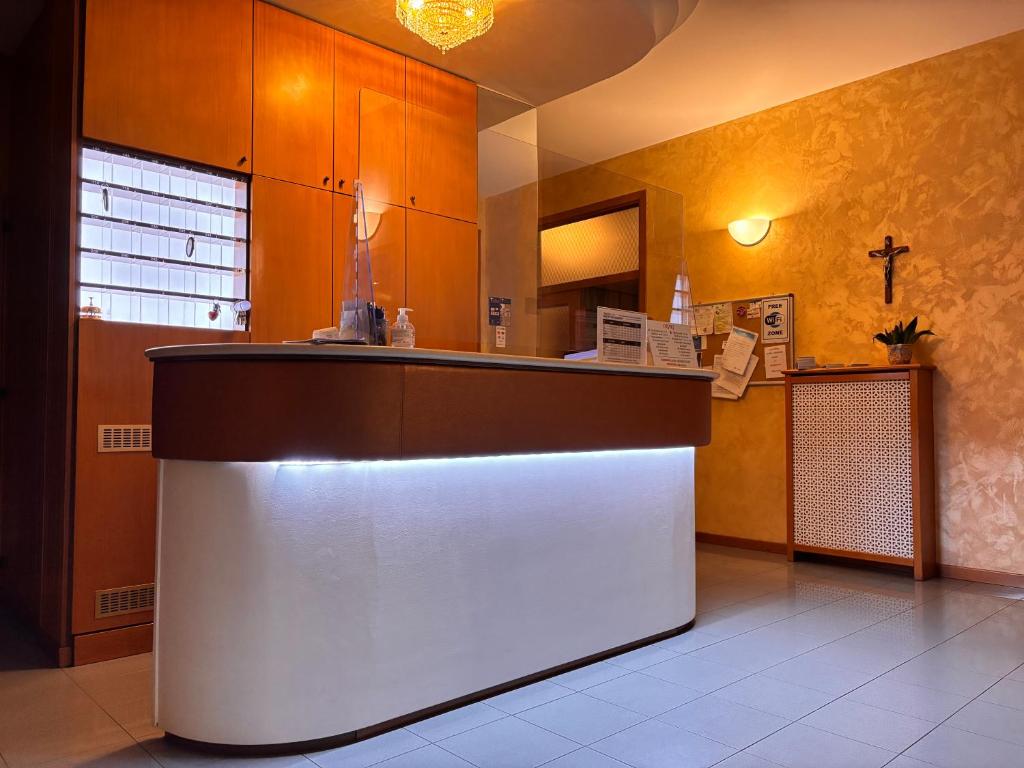 Kuchyň nebo kuchyňský kout v ubytování Hotel Crocenzi