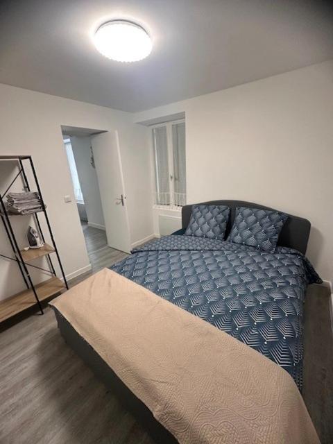 Postel nebo postele na pokoji v ubytování F2 - Corbeil Essonnes - Au calme