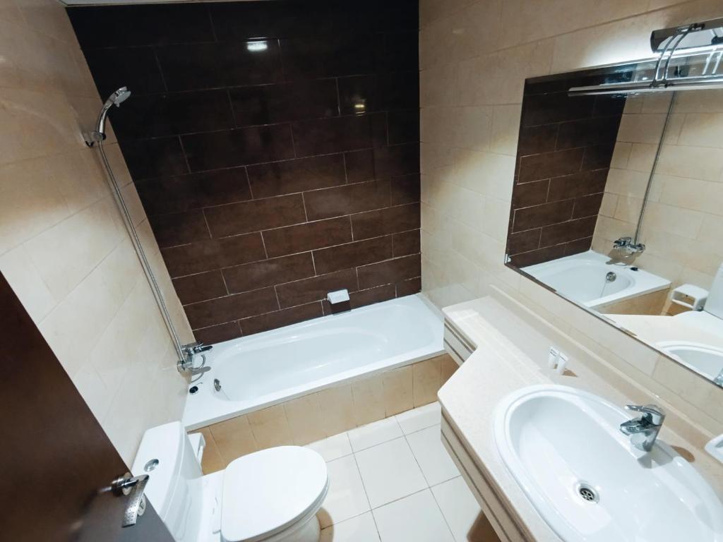 Vannituba majutusasutuses Yasmeen Suite Rooms