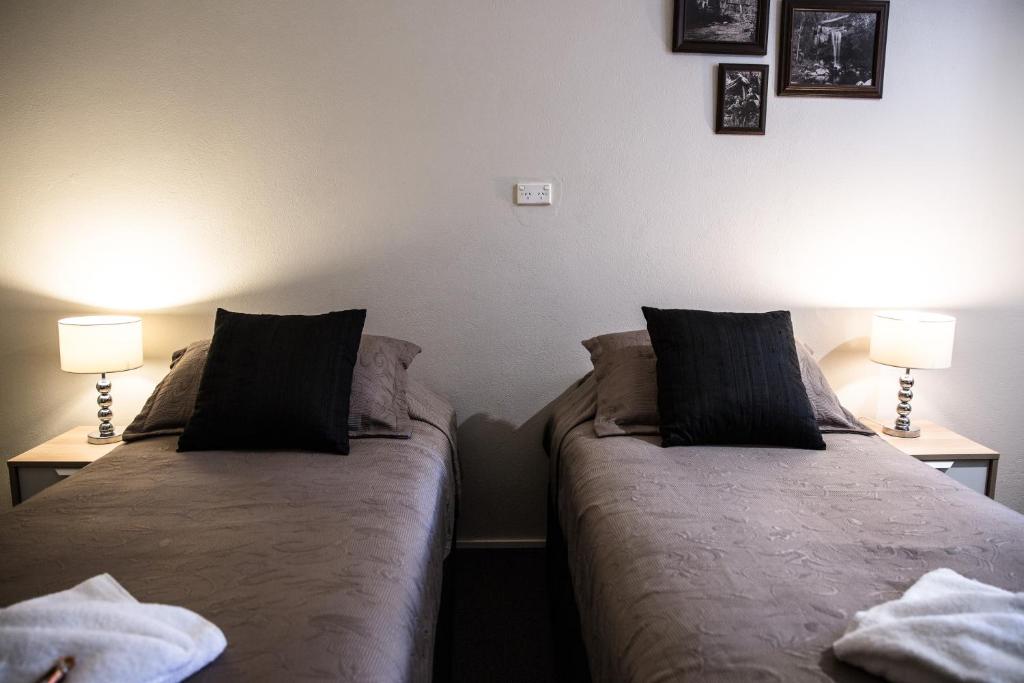 Tall Trees Motel Mountain Retreat - Suite Jumelle