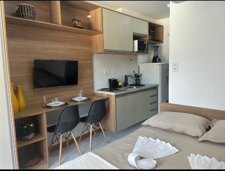 Nhà bếp/bếp nhỏ tại Studio Smart Convenções 315