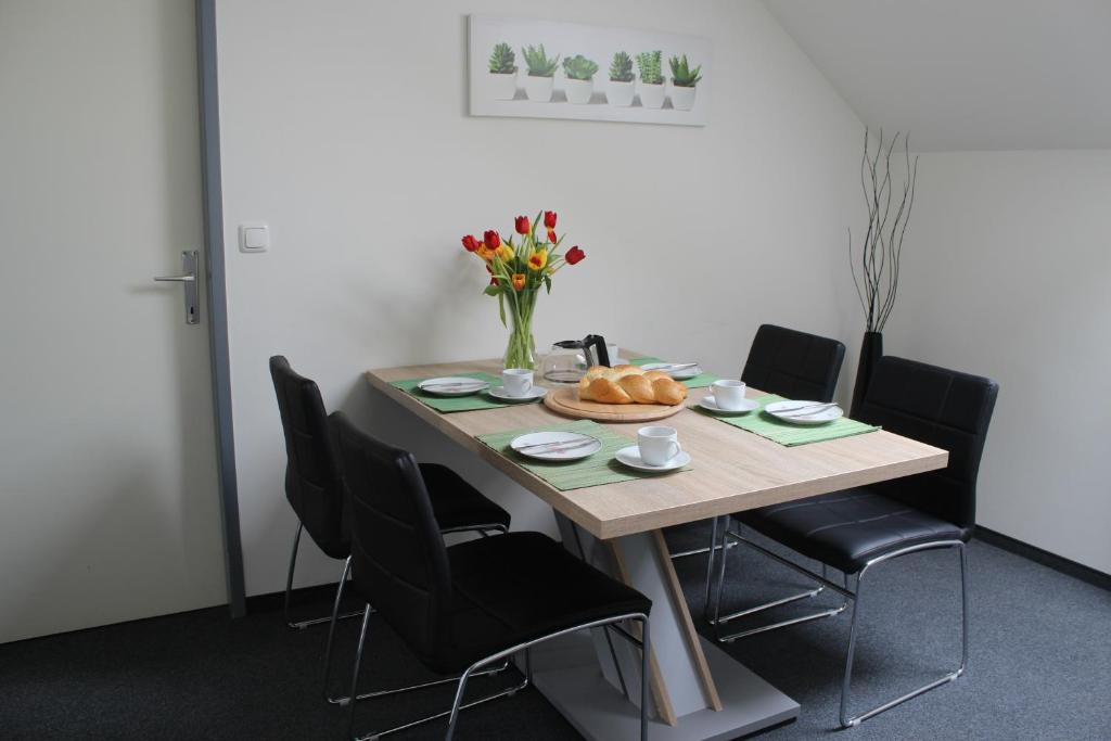 Jedlo v ubytovaní bed & breakfast alebo blízkom okolí