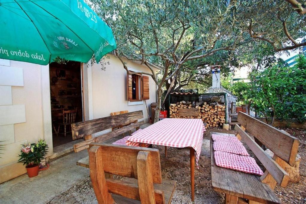 Seaside holiday house Mirca, Brac - 24033
