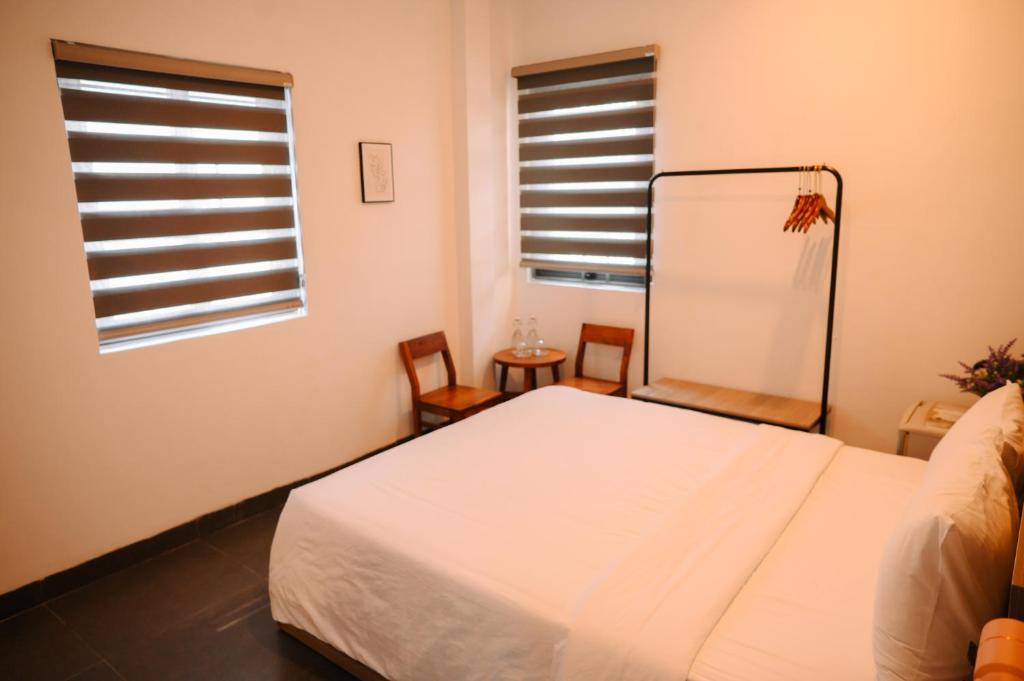 Charm House Hue - 18