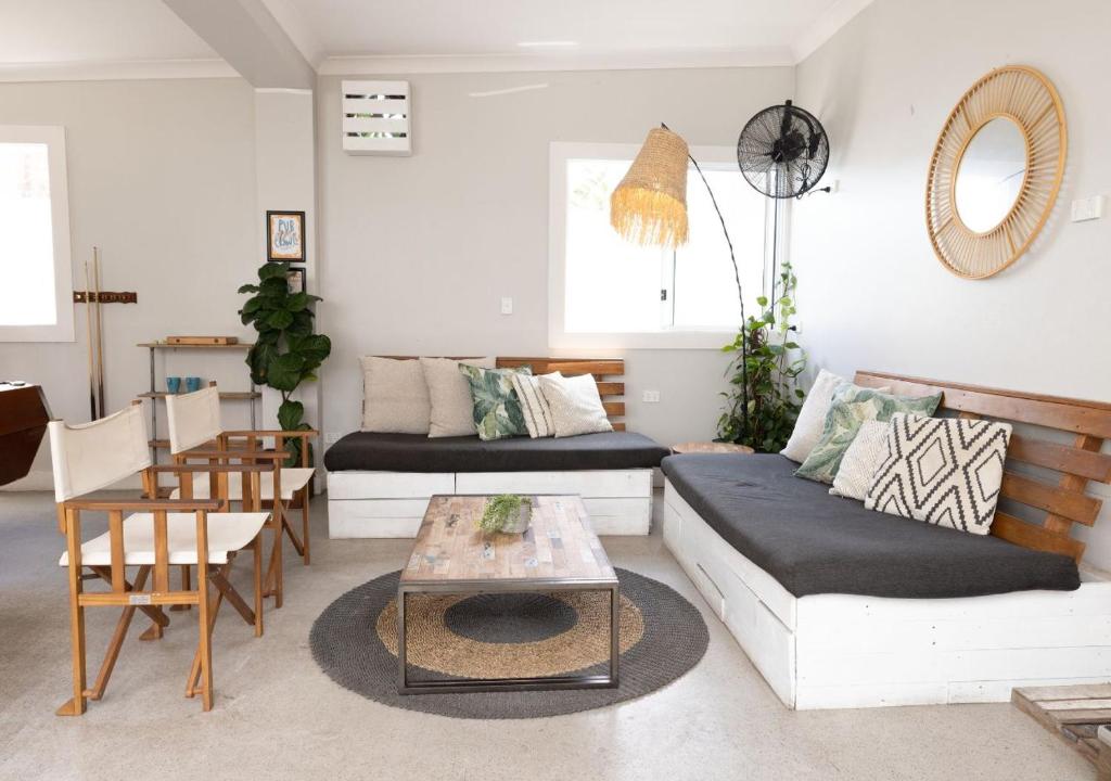 Posezení v ubytování Stoke Beach House
