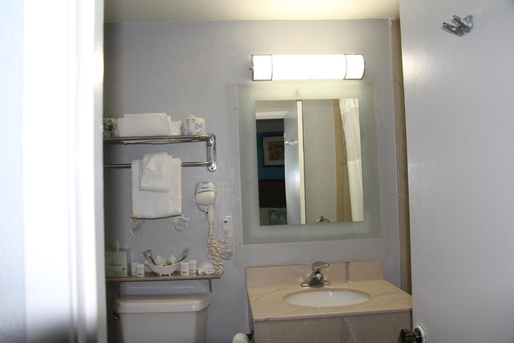 Koupelna v ubytování Naval Suites