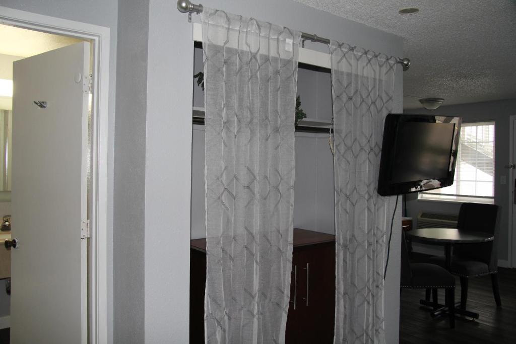 Fotografie z fotogalerie ubytování Naval Suites v destinaci Bremerton