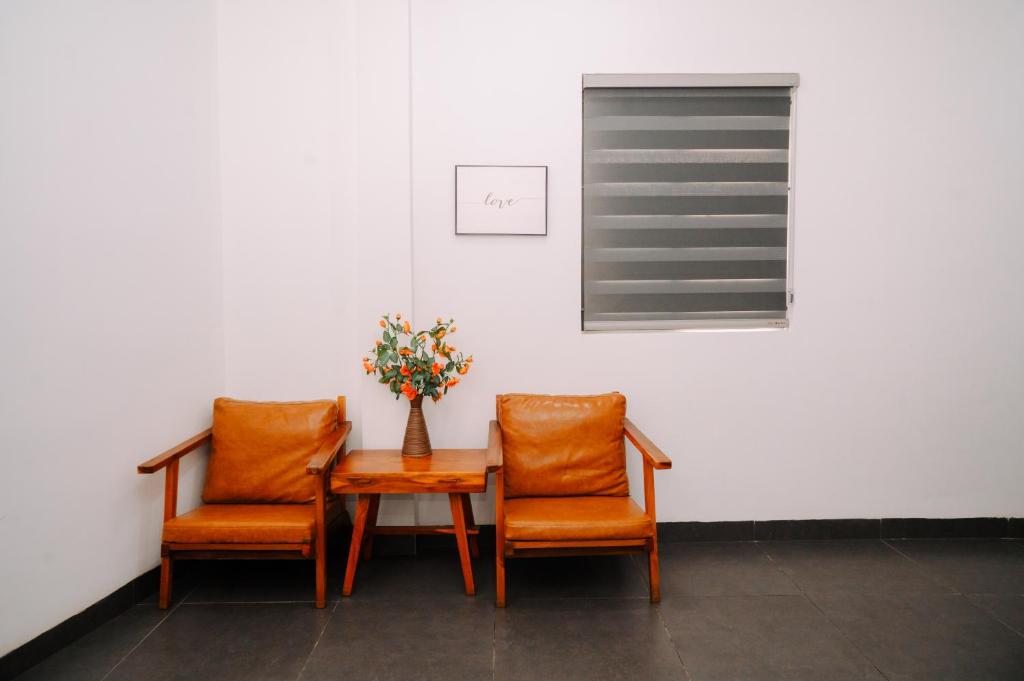 Charm House Hue - 12