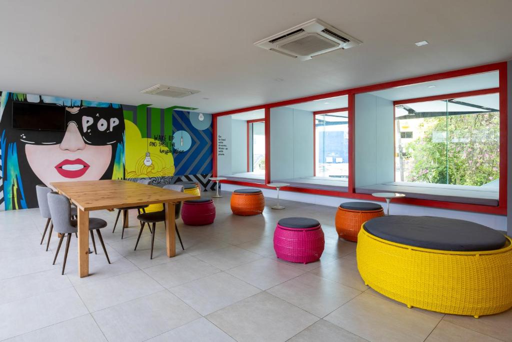 Wake Up Aonang Hotel - Resim 10