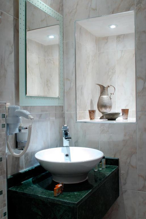 White Garden Hotel-Adult Only - 19