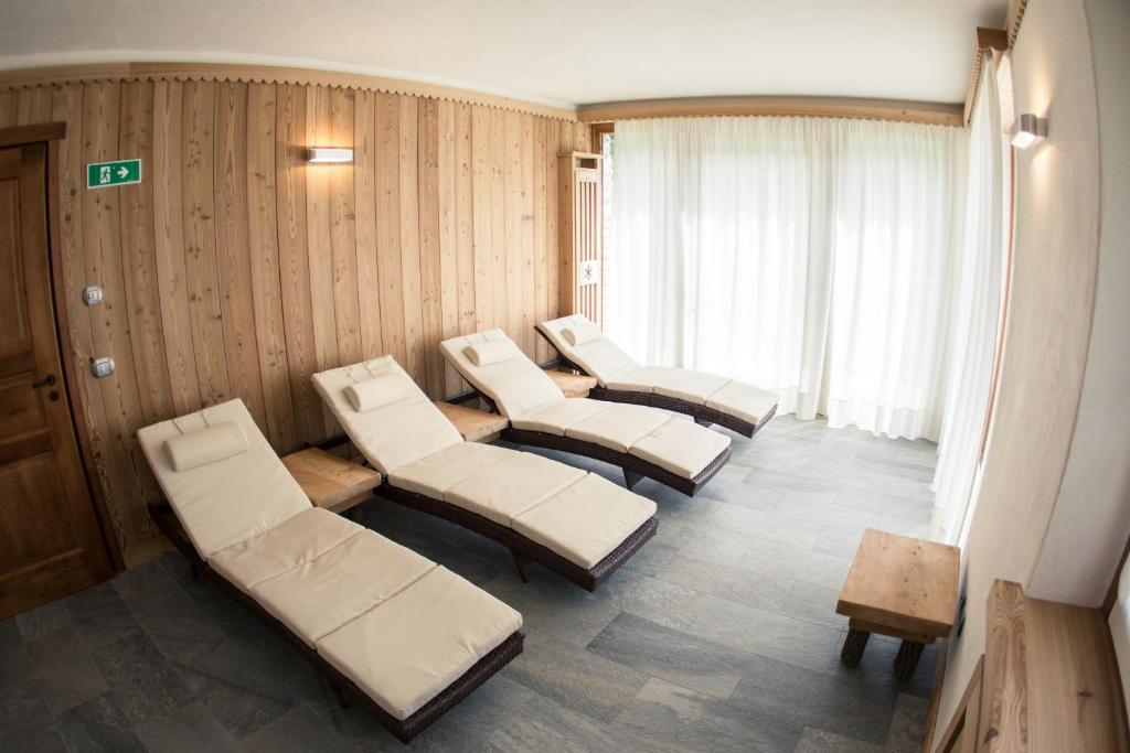 Posezení v ubytování Hotel Les Montagnards