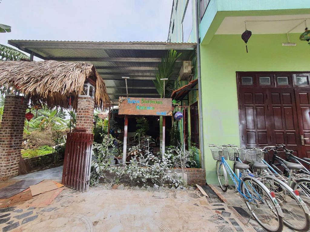 Jízda na kole v ubytování Tamcoc Backpackers Hostel Homestay nebo okolí