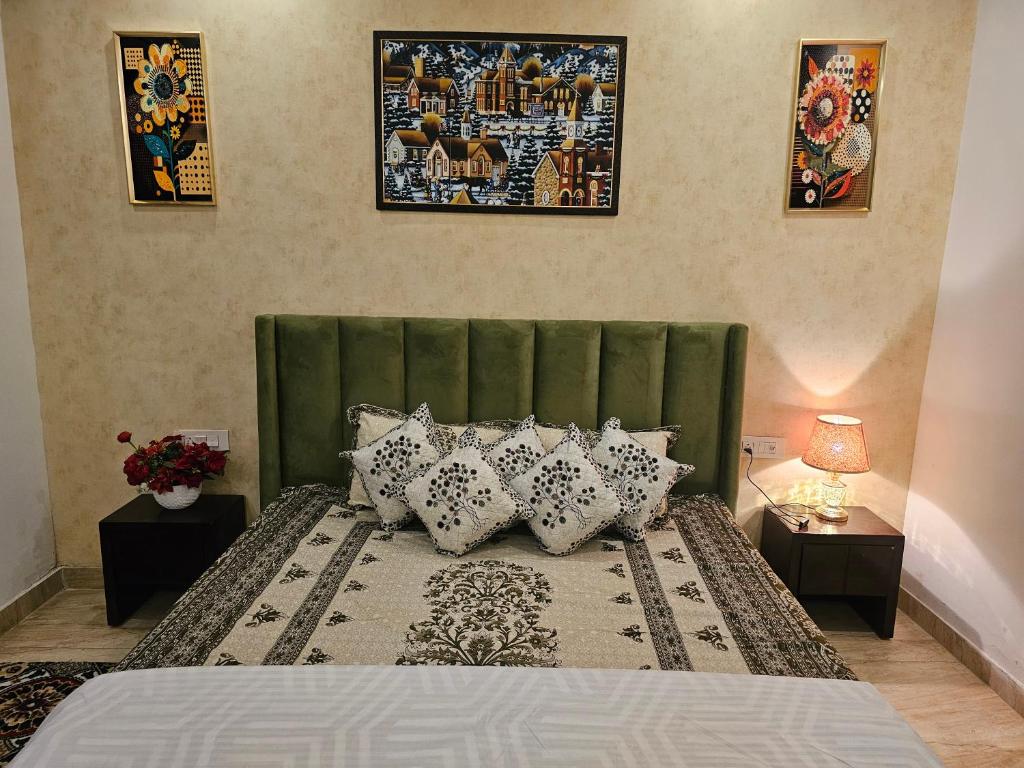 Postel nebo postele na pokoji v ubytování Luxury Flat By Trendy Feels