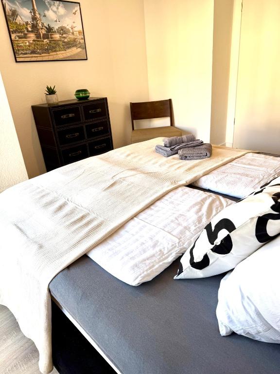 Postel nebo postele na pokoji v ubytování Ferienwohnung Markkleeberg Zentrum