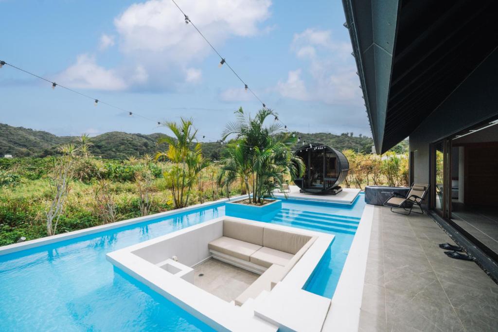 Kolam renang di atau dekat dengan Reflexion Villas GLANZ by Relapool