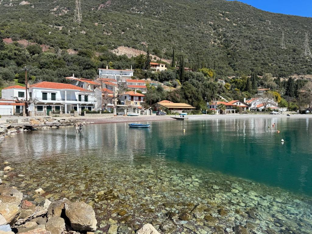 Φυσικό τοπίο κοντά σε αυτή η παραθεριστική κατοικία