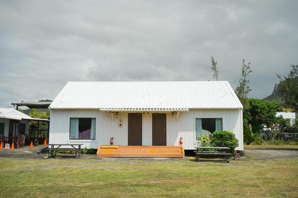 The building in which the country house is located