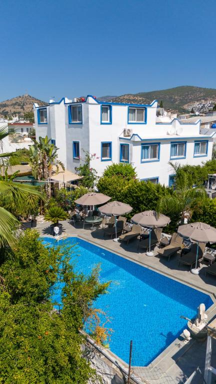 Bazén v ubytování Artunc Hotel Bodrum nebo v jeho okolí