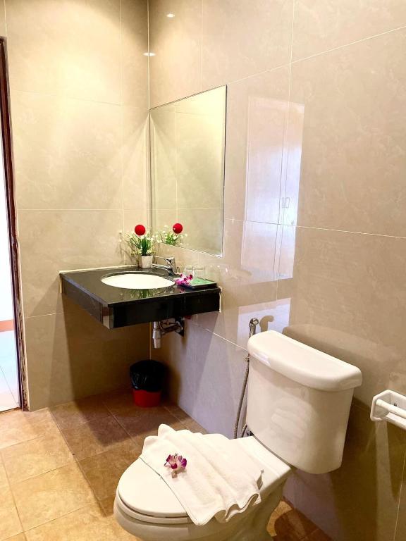Koupelna v ubytování Chang Hostel Patong Phuket