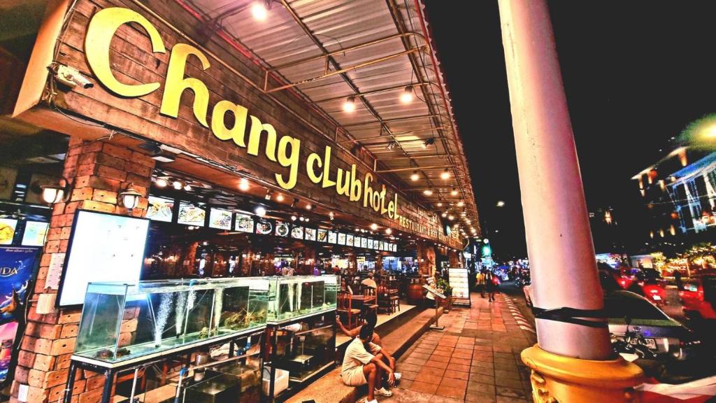 Restaurace v ubytování Chang Hostel Patong Phuket