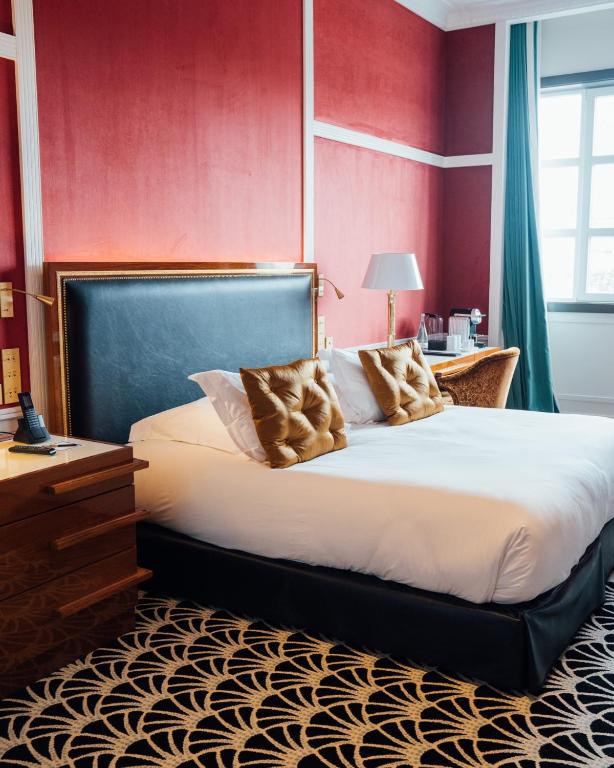 
Executive Double or Twin with City View
