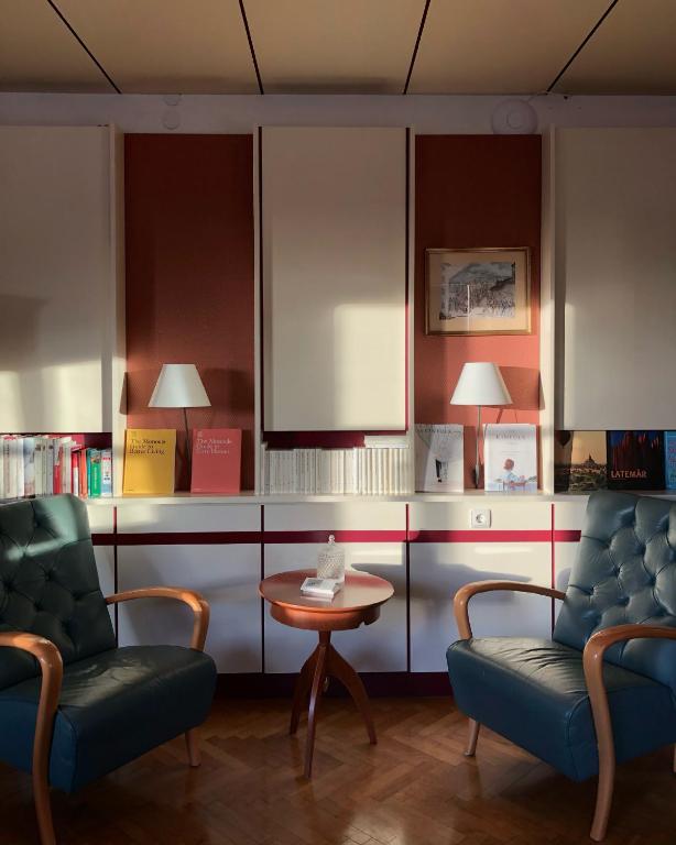 Posedenie v ubytovaní Stern B&B & Suite Apartments
