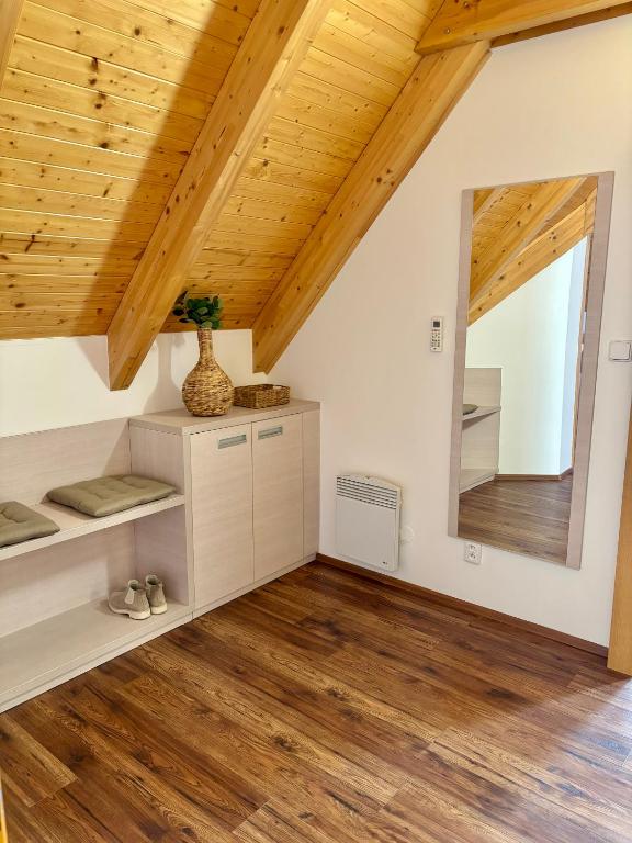 Fotografie z fotogalerie ubytování Apartmán NIKI Apollon Resort Lednice v Lednici