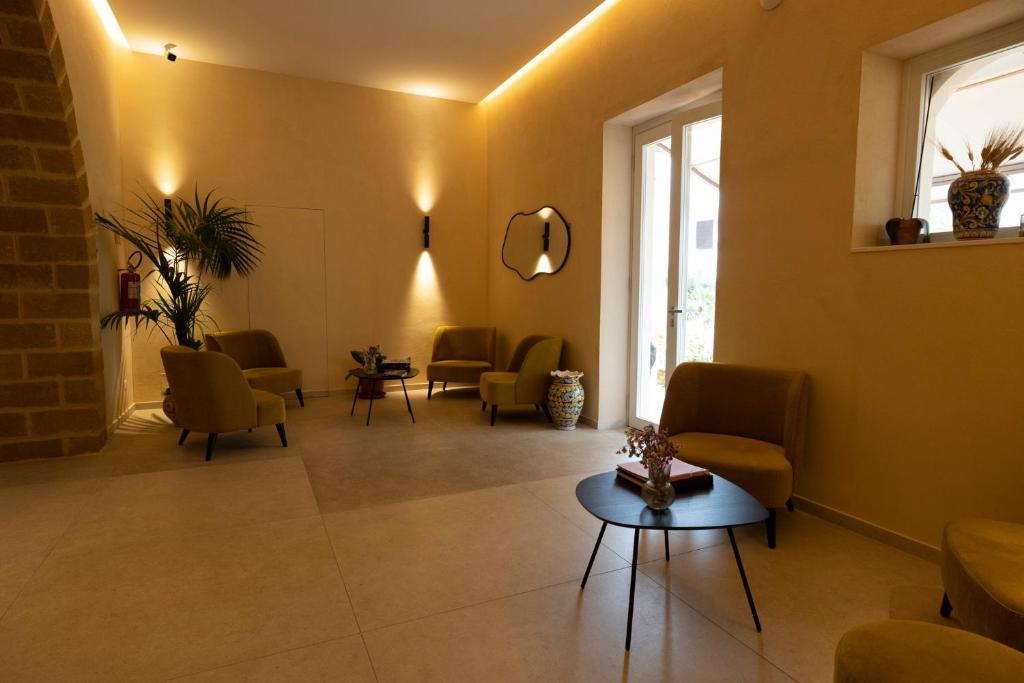 A seating area at Badiula