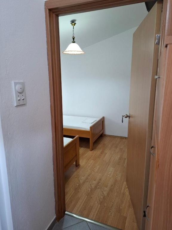 Postel nebo postele na pokoji v ubytování Aleksandrija