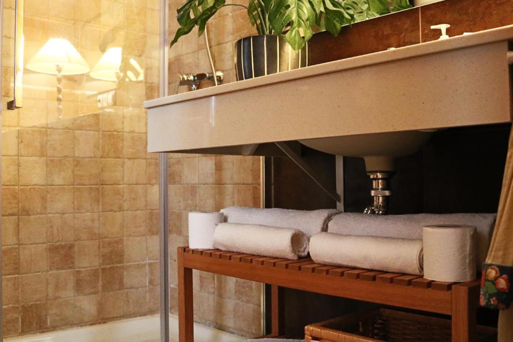 Kúpeľňa v ubytovaní Suite Apartment City Center - Aloha Sevilla