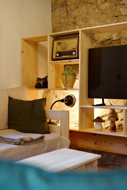 TV a/nebo společenská místnost v ubytování Casa Anton - La Solana