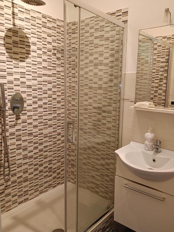 A bathroom at B&B Villa Lidia