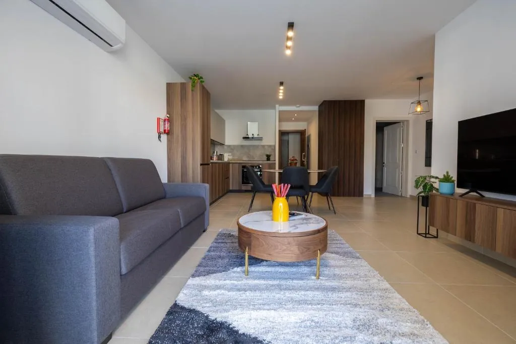 Spacious 2 Bedroom Apartment