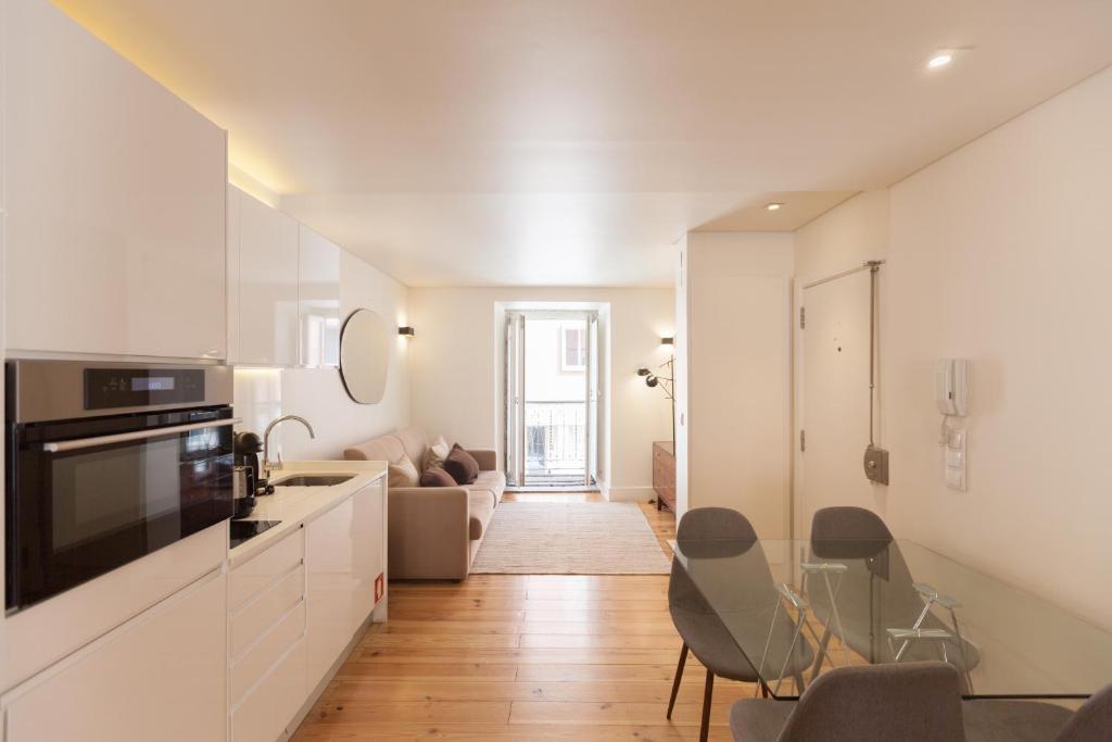 View of 29 Minimalist Apartment Ideas for Simple Living - Minimalura