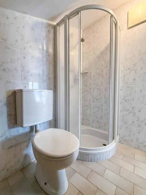 Koupelna v ubytování Strengen Guesthouse