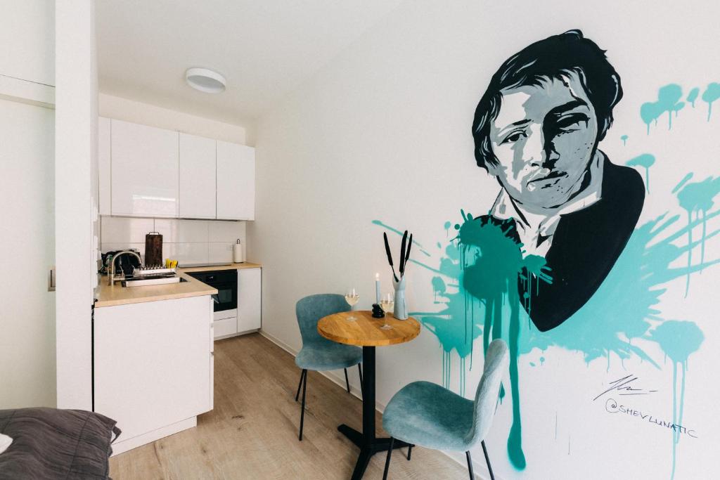 BHH Living Apartments - Zentrale Lage, ruhige Nächte, perfekter Komfort - Resim 37