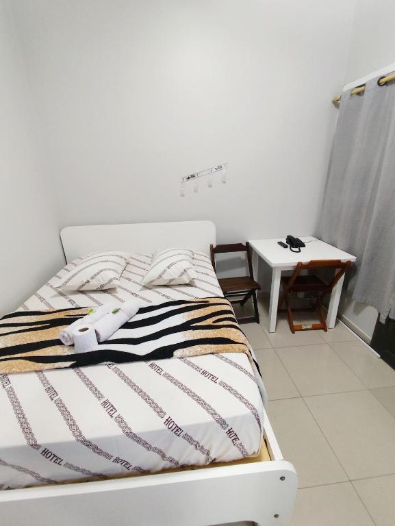 Hotel Amanhecer -650M DA FERINHA DA MADRUGADA ,1,3 KM DA 25 DE MARÇO, 550M DO MERCADÃO MUNICIPAL ,1,1 KM DA ESTAÇÃO DA LUZ - Deluxe Queen Studio