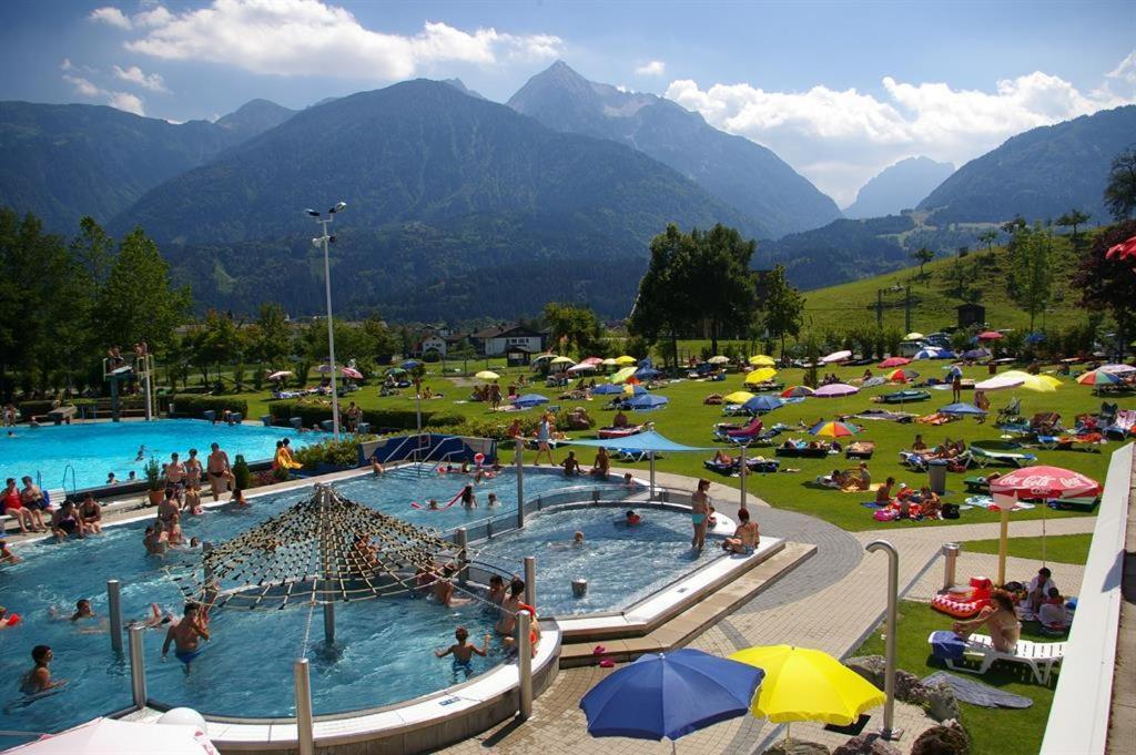 Bazén v ubytování Alpencamp Kärnten nebo v jeho okolí