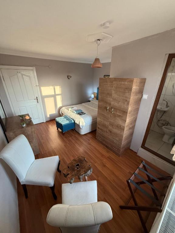 Posezení v ubytování De La Terrasse IZNIK