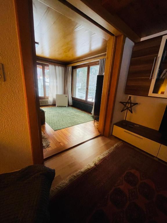 Postel nebo postele na pokoji v ubytování 5 Zimmer-Wohnung mit Garage und Sauna