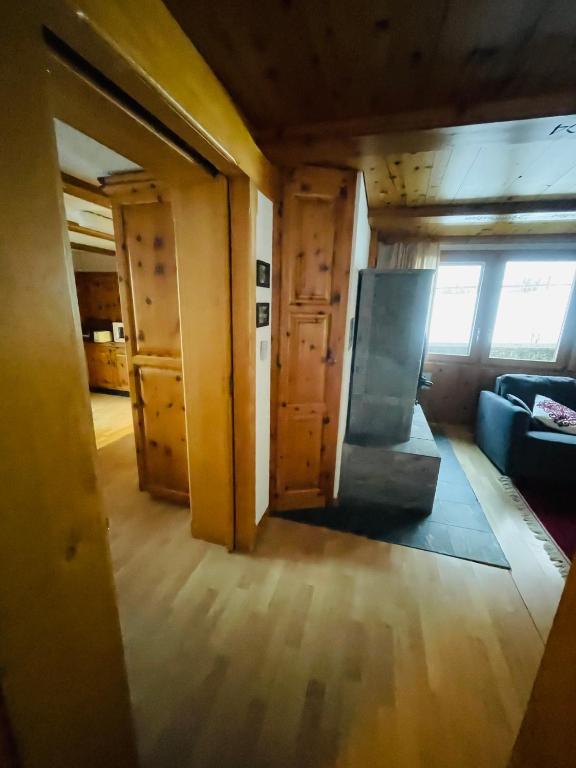 Posezení v ubytování 5 Zimmer-Wohnung mit Garage und Sauna