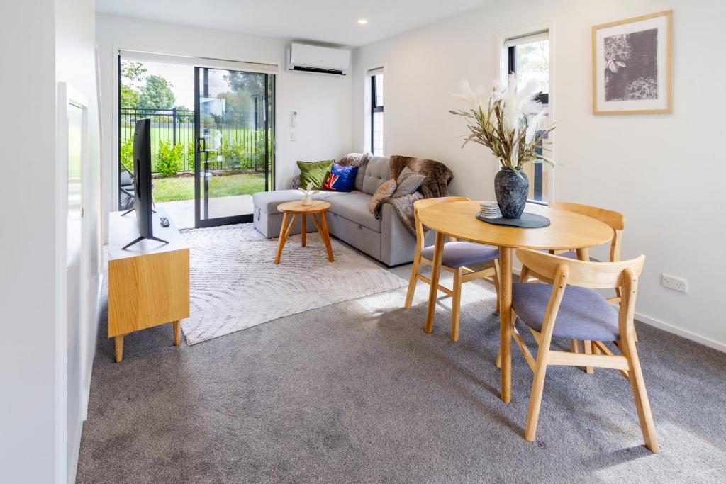 Escape at the park: 1 bed 1 bath w/carpark - Resim 4