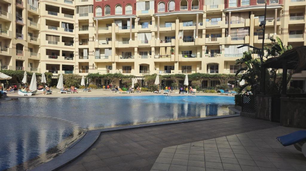 Bazén v ubytování Dive Hostel Hurghada Pool nebo v jeho okolí